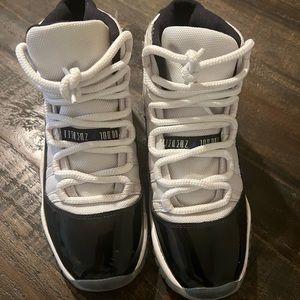 Air Jordan 11